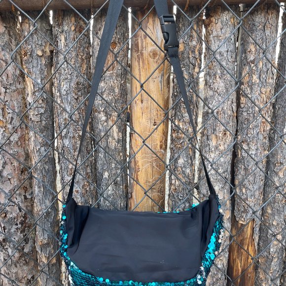 Sequin Fanny Pack - Picture 5 of 7